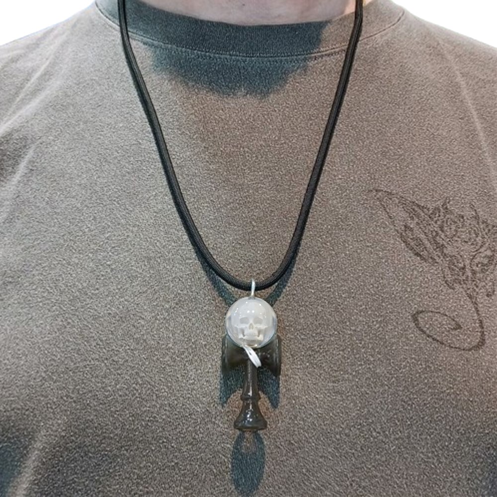 TARICRAFT x Kendama Cowboy mini skull necklace - Image 3