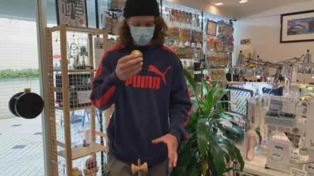 We had a visit by Noah and his familiy today.  He was able to try the monster Kaiju kendama and the 500g solid metal kendama and even let us take a quick video.  Thank you for searching us out and have a great time in Japan. :)
.
.
#MESHtokyo #メッシュ東京 #kendama #けん玉 #KendamaTokyo #けん玉東京
#JapanKendamaAssociation #日本けん玉協会 #JKAofficial