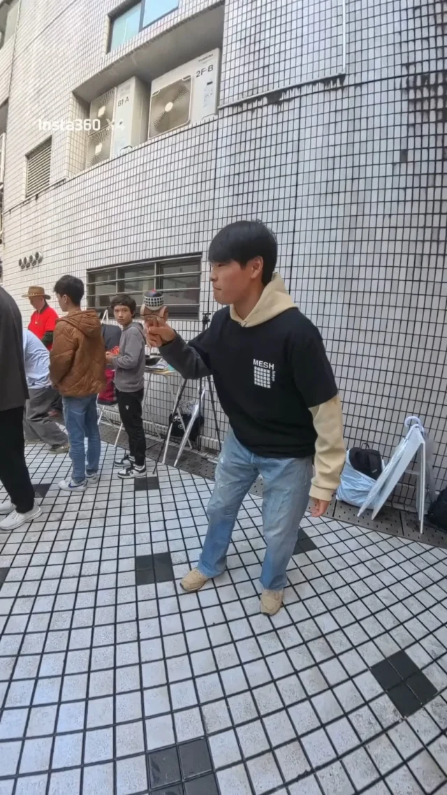 Repost from @hiroyuki_katoh_omniskater 
Thank you for the great event!!
I just dropped by MESH to buy a ken tip of Mugen Musou. But it’s quite a luck for me to encounter such an amazing Kendama gathering!!
All the best for KWC2025!!!Thank you for the great event!!
.
.
#けん玉 #kendama
#HarajukuKendamaClub #原宿けん玉クラブ #HarajukuKC
#KendamaCowboy #けん玉カウボーイ #KendamaTokyo #けん玉東京
#MESHtokyo #メッシュ東京 #けん玉専門店 #けん玉ショップ
#kendamausa #kusa #Japan #kusajam #kusasquad #kwc #kendamacommunity #kendamaculture #kendamalife #kendamaUSA